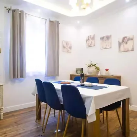 Deluxe Marghareta - Three Bedroom With Sea View And Terrace *