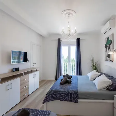 Apartamento Deluxe Marghareta - Three Bedroom With Sea View And Terrace *