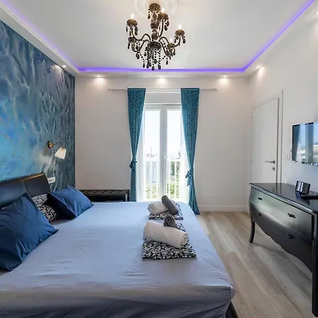Deluxe Marghareta - Three Bedroom With Sea View And Terrace