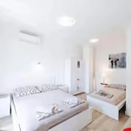 Deluxe Marghareta - Three Bedroom With Sea View And Terrace Apartamento *