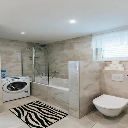 Apartamento Deluxe Marghareta - Three Bedroom With Sea View And Terrace