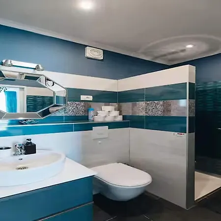 Deluxe Marghareta - Three Bedroom With Sea View And Terrace Apartamento